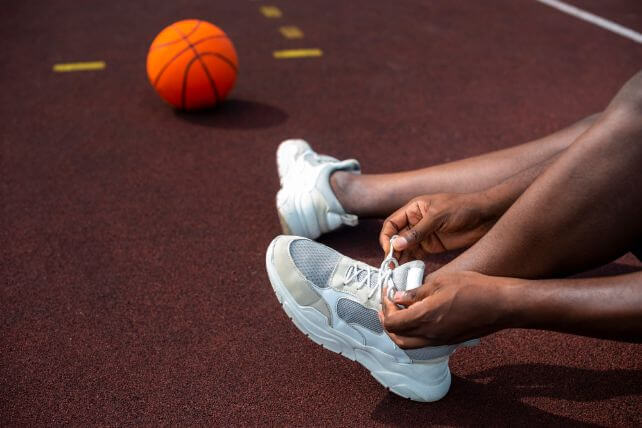 Athletic shoes